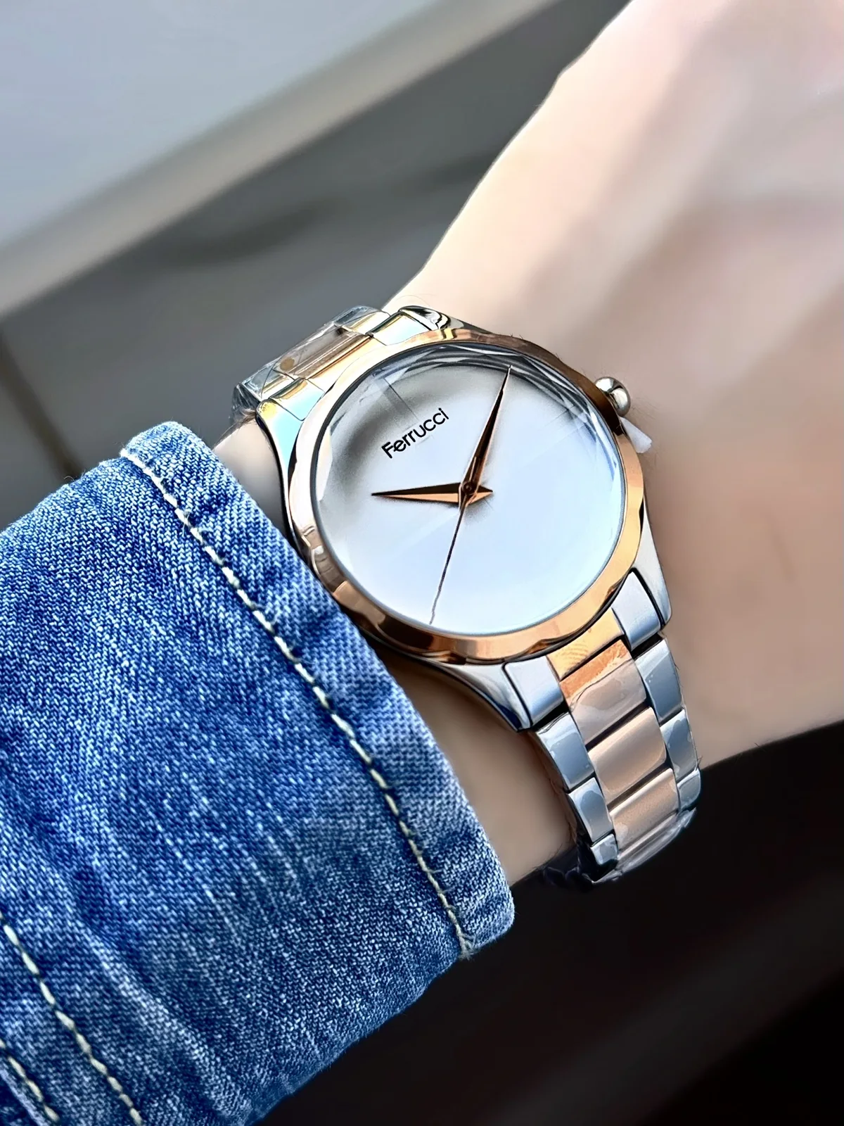 Ferrucci FBG17229B Beyaz Kadranlı Çelik Kordonlu Kadın Kol Saati