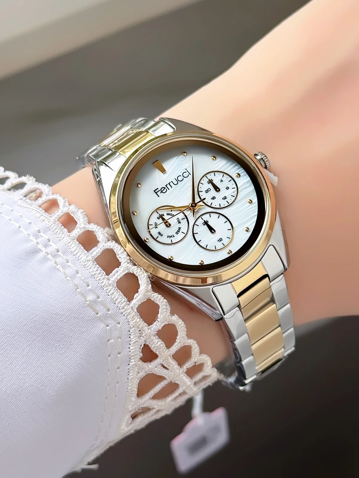 Ferrucci FBG17270A Beyaz Kadranlı Çelik Kordonlu Kadın Kol Saati