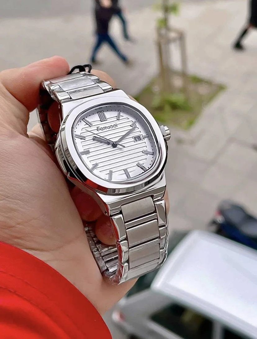Ferrucci FEG27004A Gümüş Kadranlı Çelik Kordonlu Erkek Kol Saati