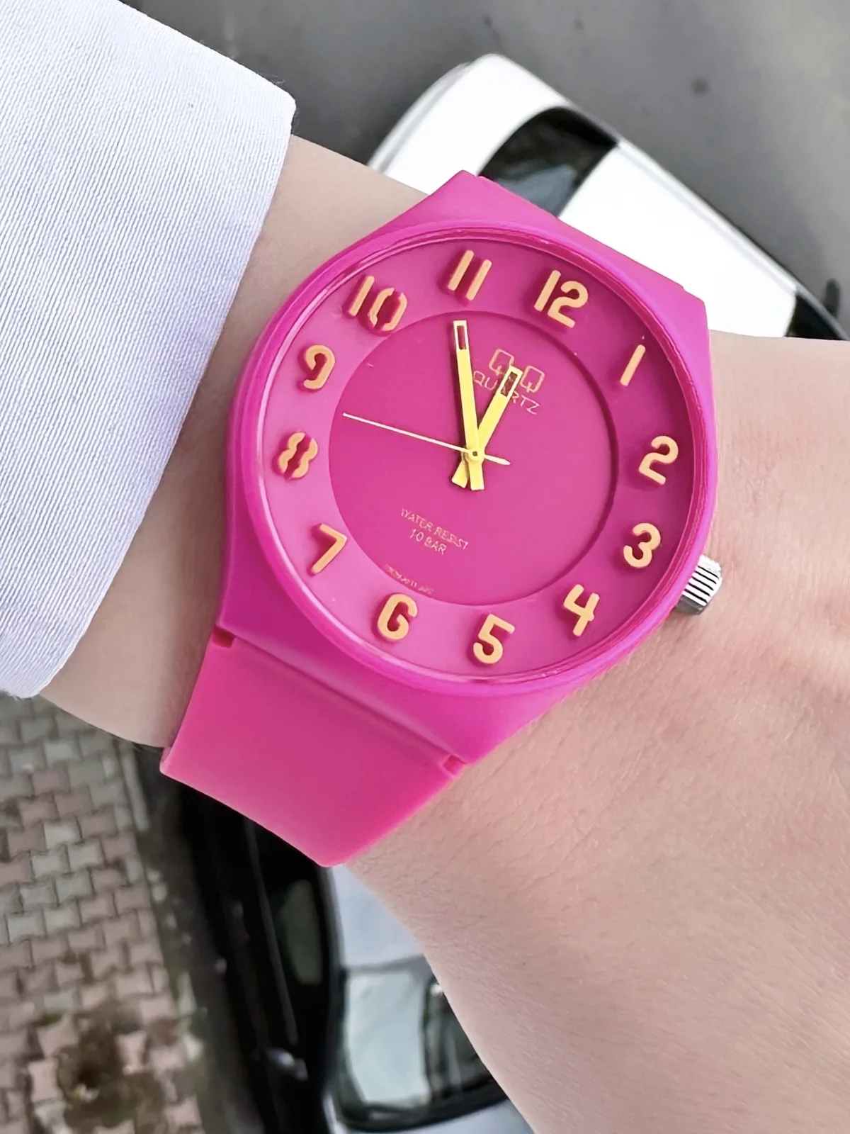 Q&Q QBD14026A Pembe Kadranlı Silikon Kordonlu Kadın Kol Saati